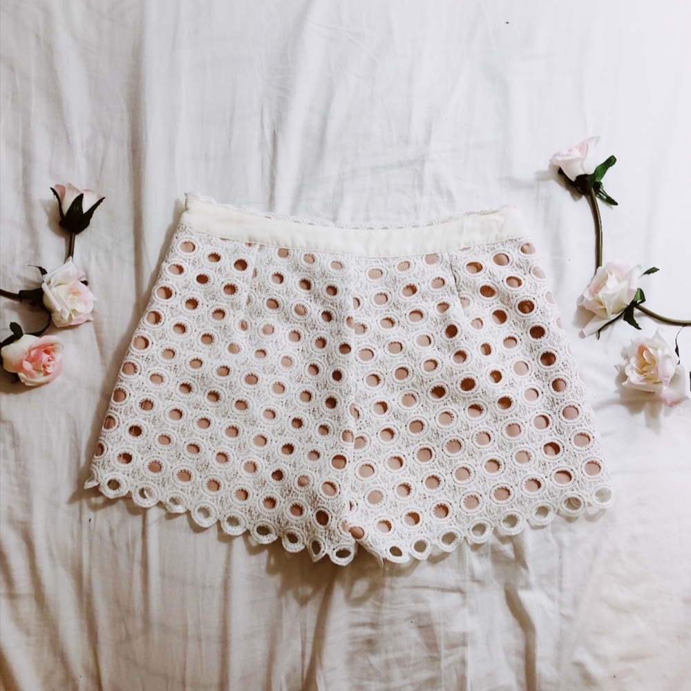 PINK AND WHITE LACE SUMMER SHORTS